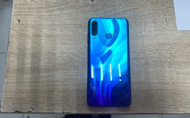 Honor 20 Lite 4/128Gb