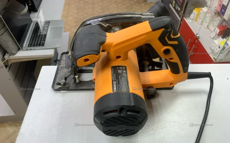 Дисковая пила DEKO DKCS1500-160