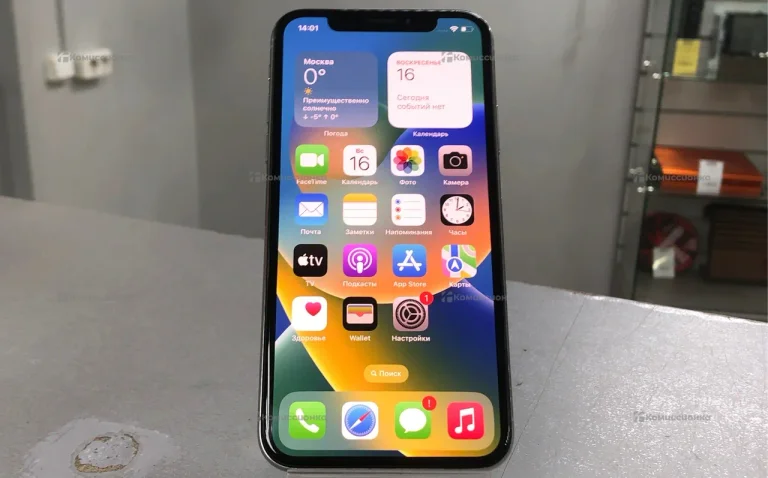 Apple iPhone X 3/64 ГБ
