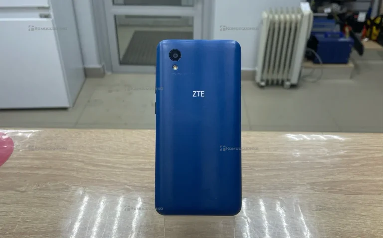 ZTE Blade L8 1/16 ГБ