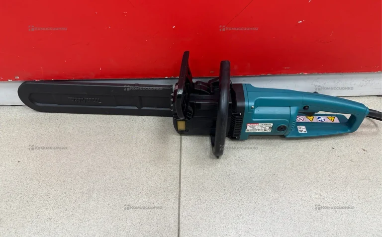 Цепная пила makita UC4003A