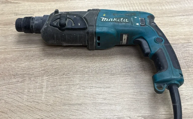 Перфоратор MAKITA HR2470