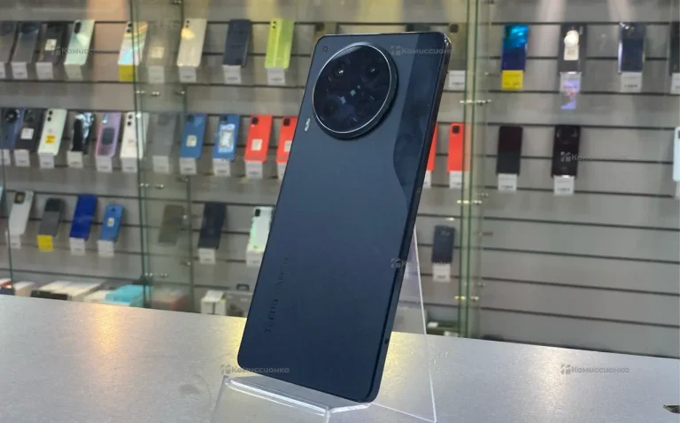 Tecno Camon 30 8/256 ГБ