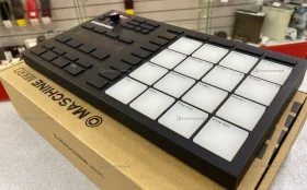 MIDI-Контроллер Native Instruments Maschine Micro MK3