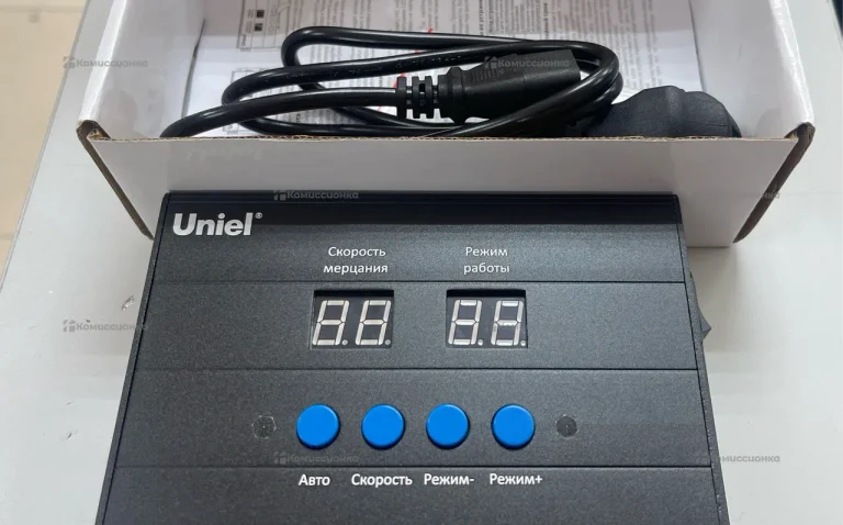 контроллер Uniel ULC-L52.