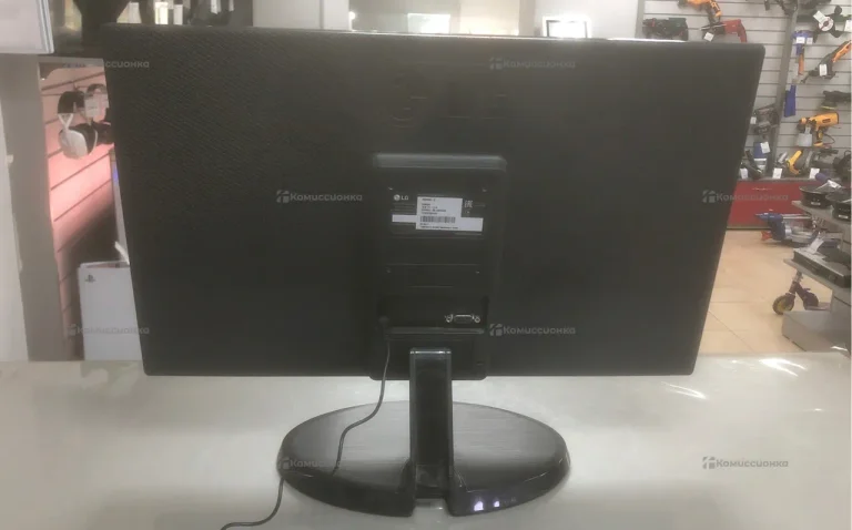 Монитор LG 22M38A
