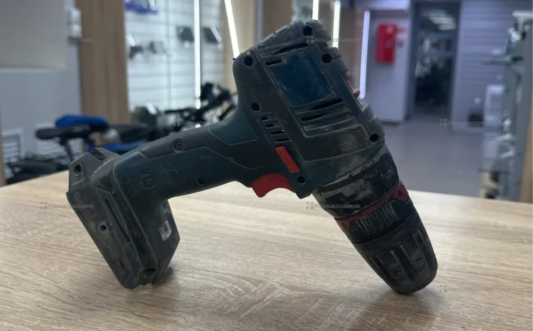 Аккумуляторная дрель-шуруповерт BOSCH GSR 18V-150