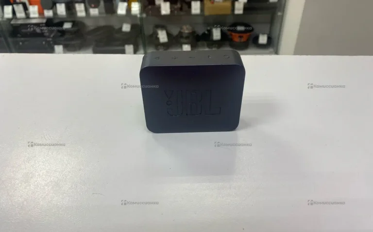 Колонка  JBL go essential