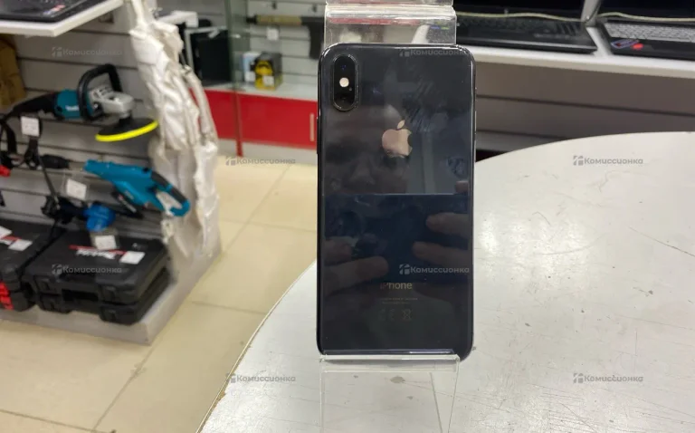 Apple iPhone XS 4/64 ГБ