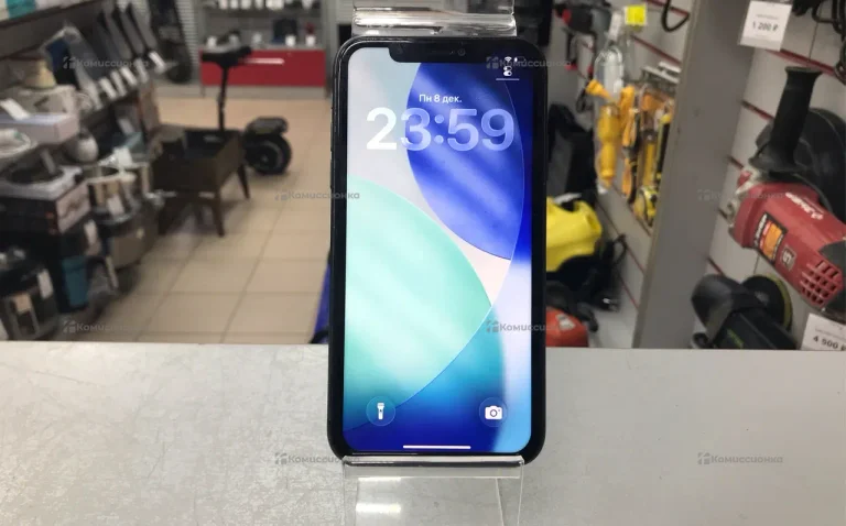 Apple iPhone 11 4/128 ГБ