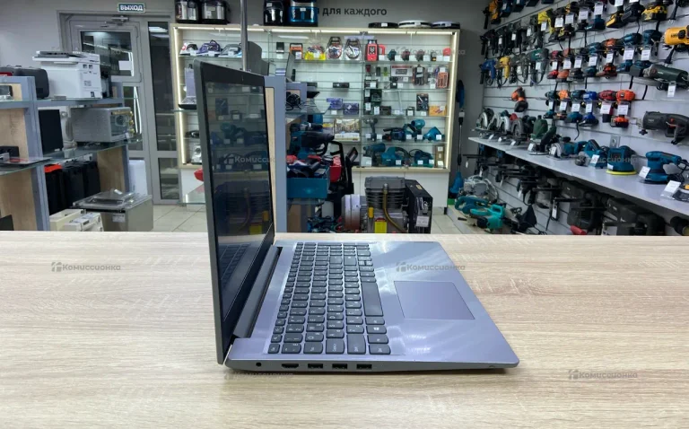 Ноутбук  Lenovo 81MX