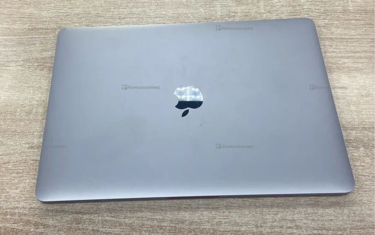 Ноутбук  macbook pro 13