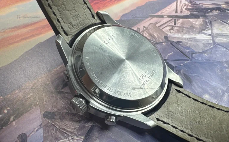 Часы GUCCI