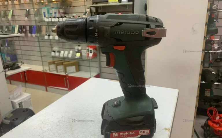 дрель шуруповерт Metabo 10.8