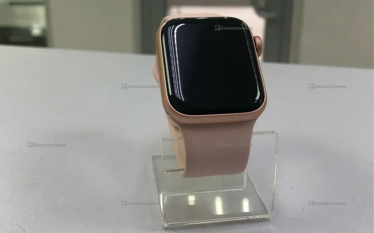 Часы Apple Watch SE 40mm (1gen)