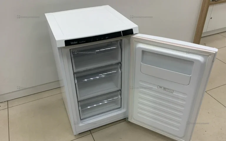 Морозильная камера Haier HF-82WAA
