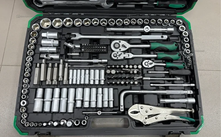 Набор инструментов Professiomal Tools 202 предмета