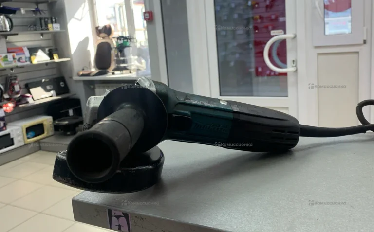 УШМ Makita 125mm GA5030R