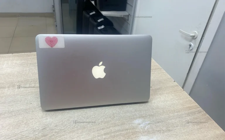 Ноутбук  MacBook Air