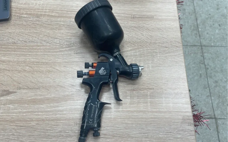 Пневматический краскопульт Русский мастер LN-Mini