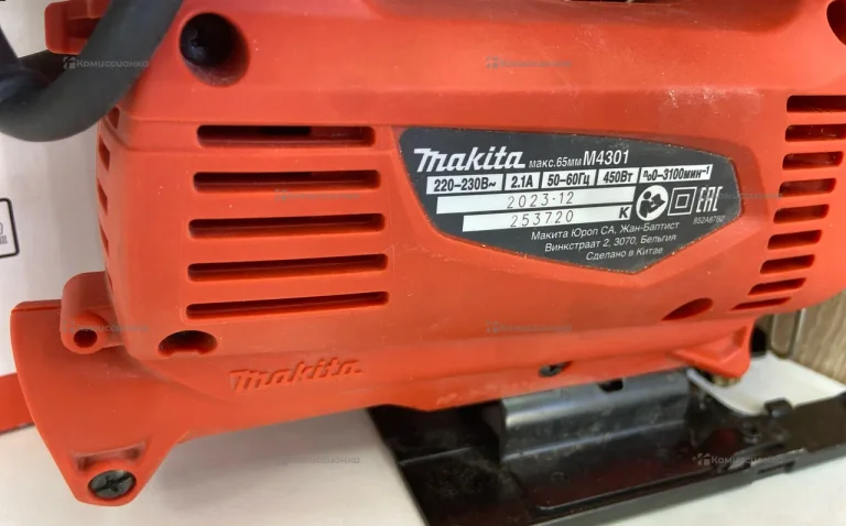 Электролобзик makita M4301