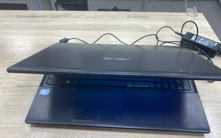 Ноутбук  ASUs