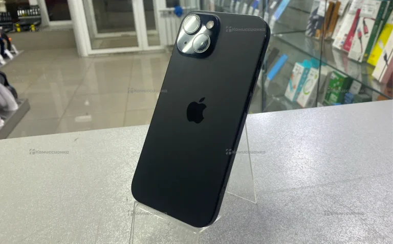 Apple iPhone 15 6/128 ГБ