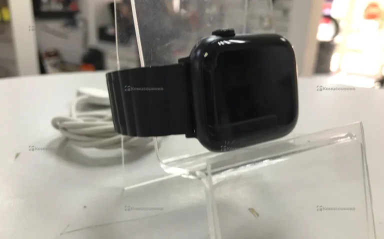 Часы  Apple Watch 8 45mm