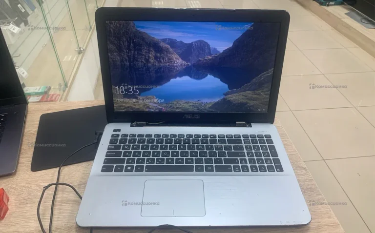 Ноутбук  ASUS X555LN