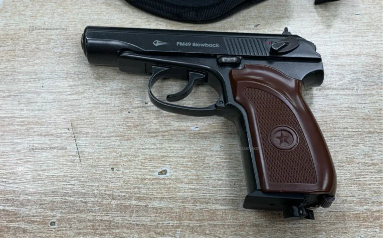 Пневматический пистолет PM49