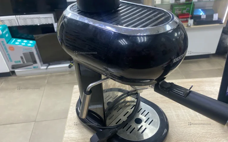 Кофеварка Redmond RCM-1521