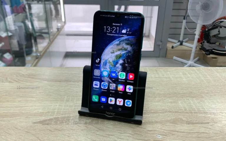 Honor 8A 3/64 ГБ