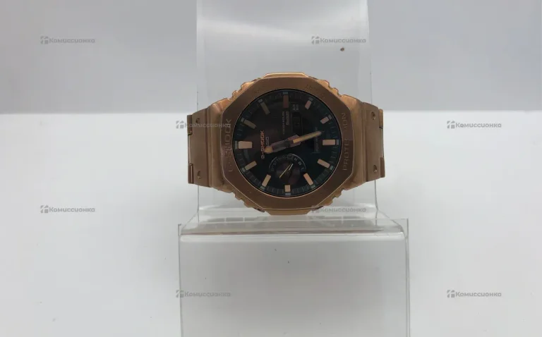 Часы  Casio G-Shock GM-B2100