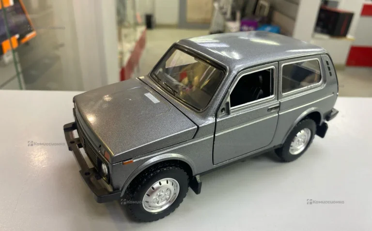 Машинка Нива