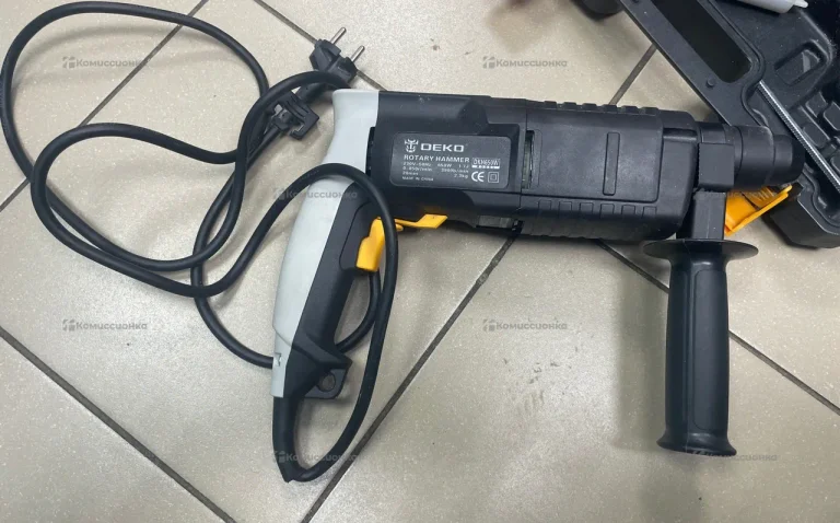 Перфоратор сетевой DEKO DKH650W
