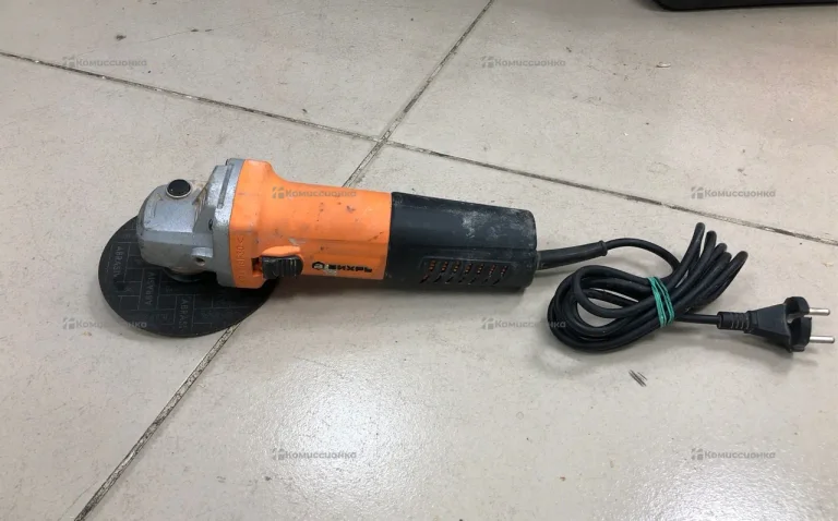 Угловая шлифмашина ВИХРЬ УШМ-125/800