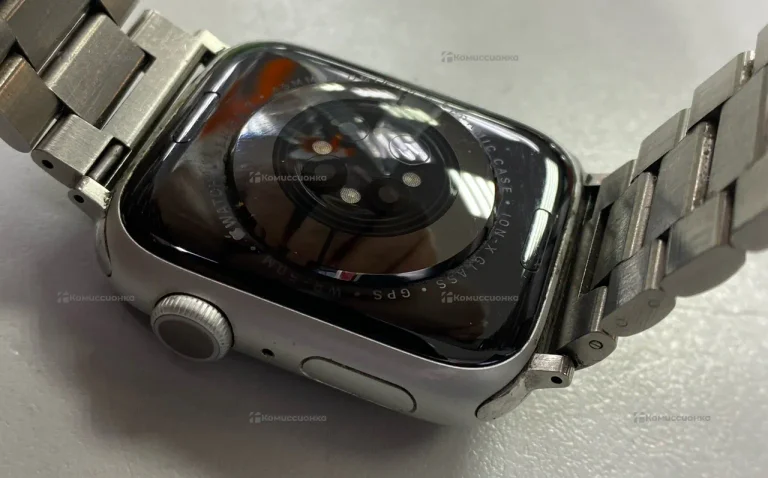 Часы Apple Watch 8 45mm