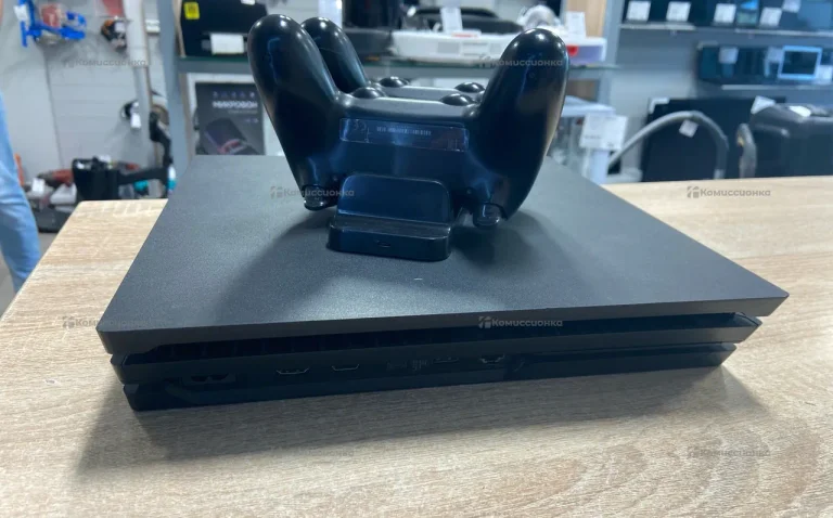 Приставка Sony play station 4 pro 1tb.