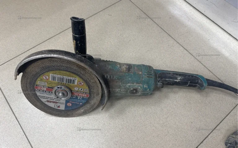 УШМ makita GA9030 (курок не фиксирует)