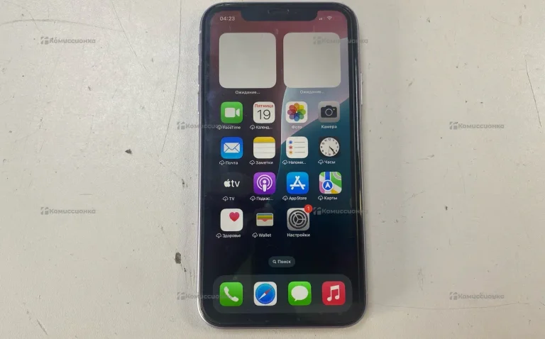 Apple iPhone 11 4/64 ГБ