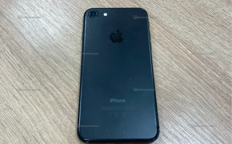 Apple iPhone 7 2/32 ГБ