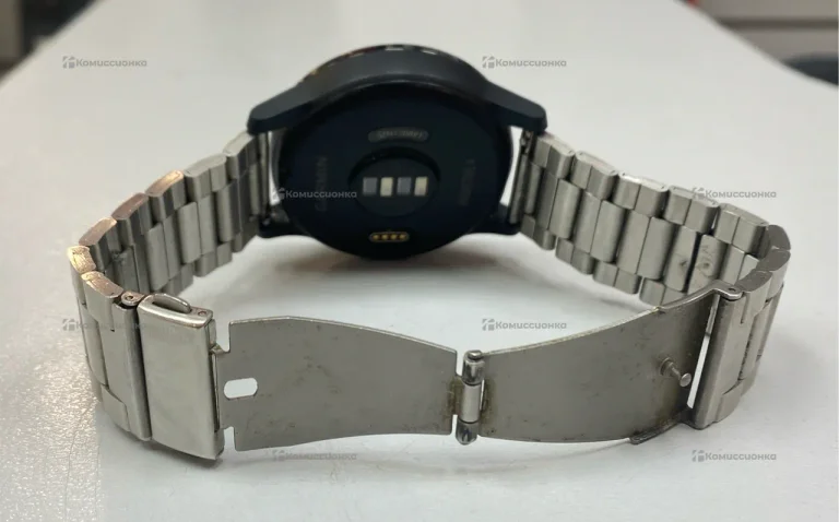 Часы Garmin viviactive 4