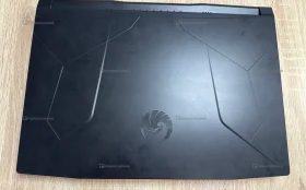 Ноутбук  MSI Bravo 15 C7V