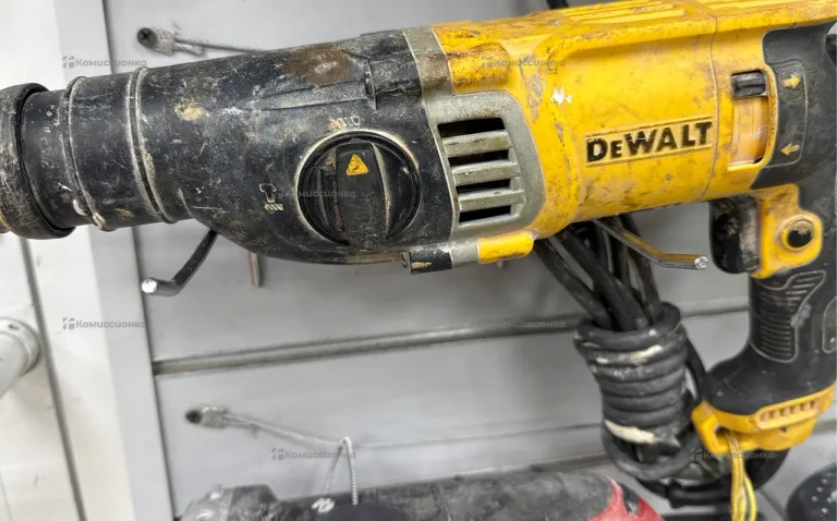 Перфоратор dewalt D25143Ks