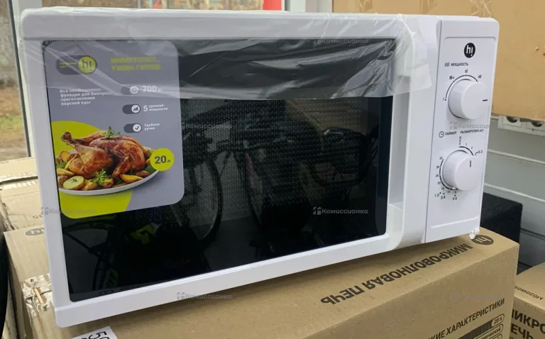 Микроволновая печь HI M020W05