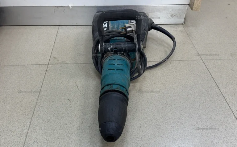 Отбойный молоток makita HM1214C