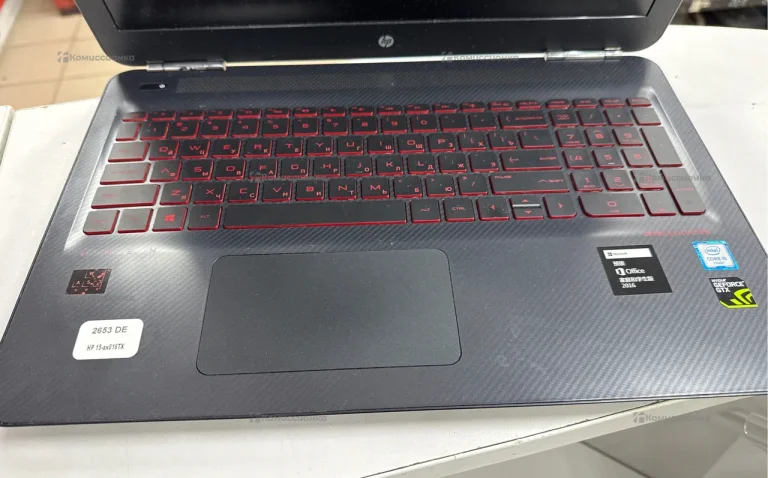 Ноутбук  HP Onen 15-ax016TX