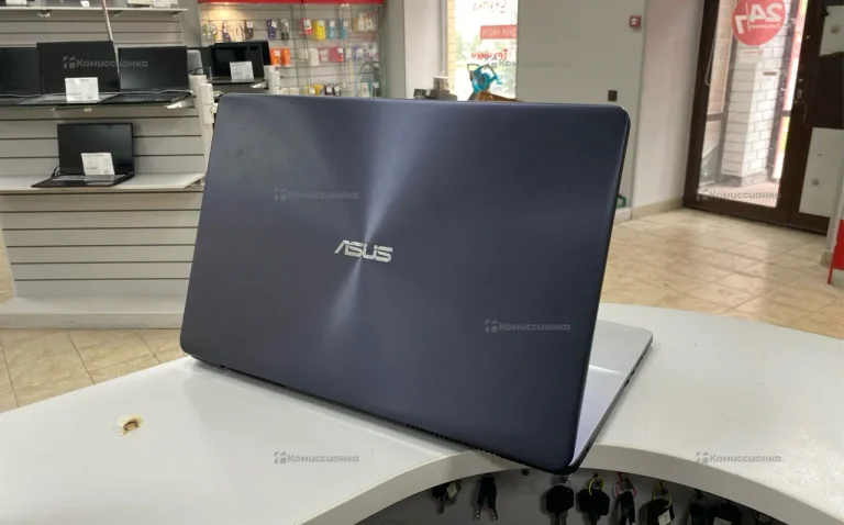 Ноутбук  ASUS Pentium Silver N5000/4Ram/SSD