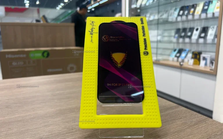 Защитное стекло OG 9H для Iphone 15 PRO (Z)