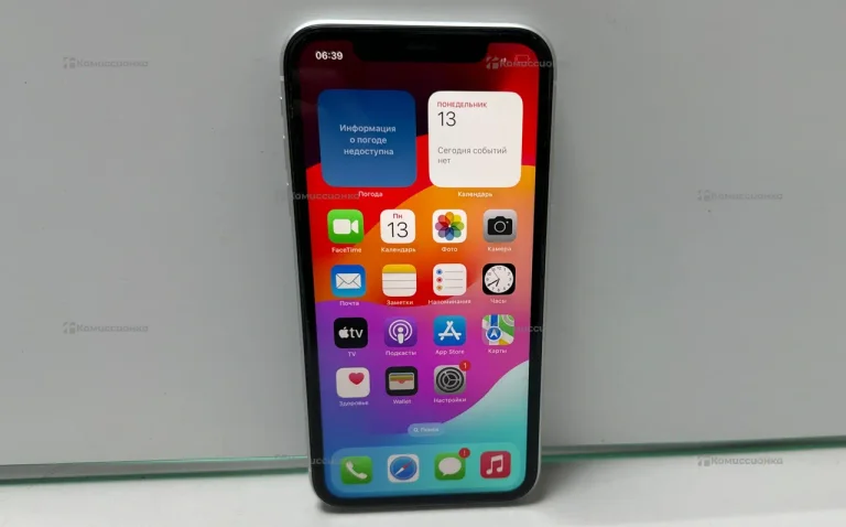 Apple iPhone XR 3/64 ГБ